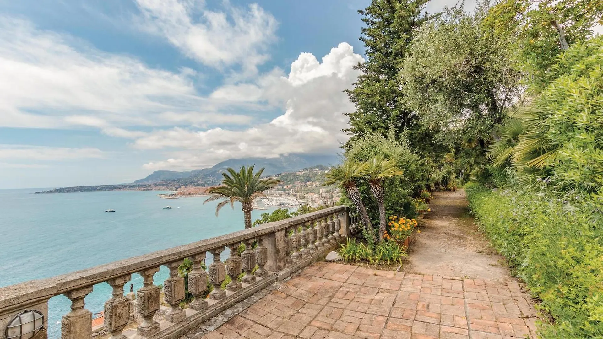 Beautiful Apartment In Grimaldi With Kitchen 0*, Grimaldi (Liguria)
